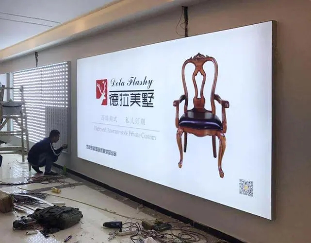 成都广告午夜性爱网址灯箱的安装和维护的技巧？