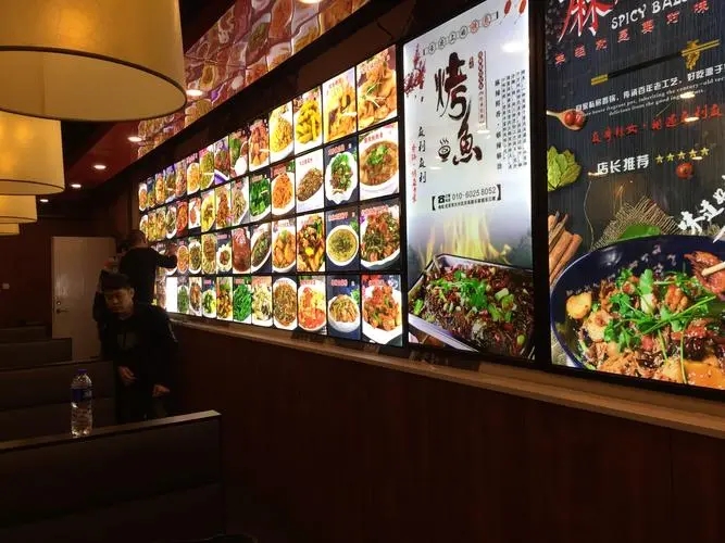 成都广告公司导视牌制作常见的材料有哪些？